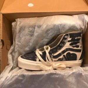 VANS NEW IN BOX $120 RETAIL Denim Canvas Sneaker Mens 6 W 7.5